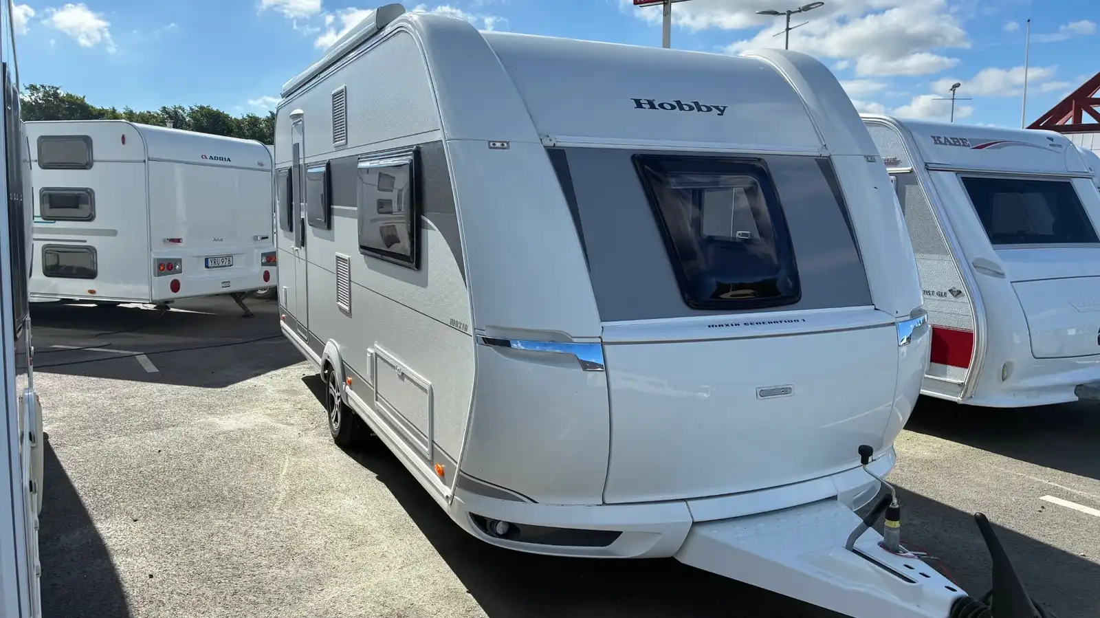 Hobby-495 UL MAXIA *Långbädd *Mover *Solcell-(2022) — Husvagn