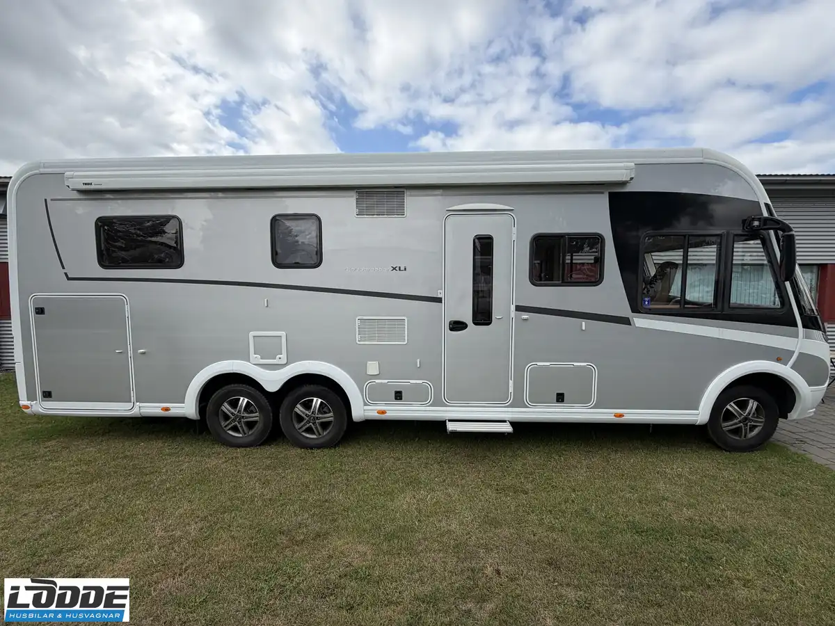 Dethleffs Globetrotter XL-I 7850 — Helintegrerad