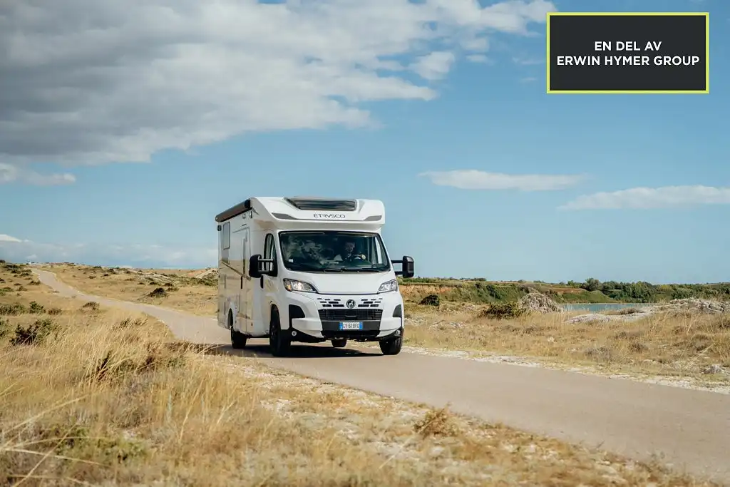 Etrusco T 6900 SB — Halvintegrerad