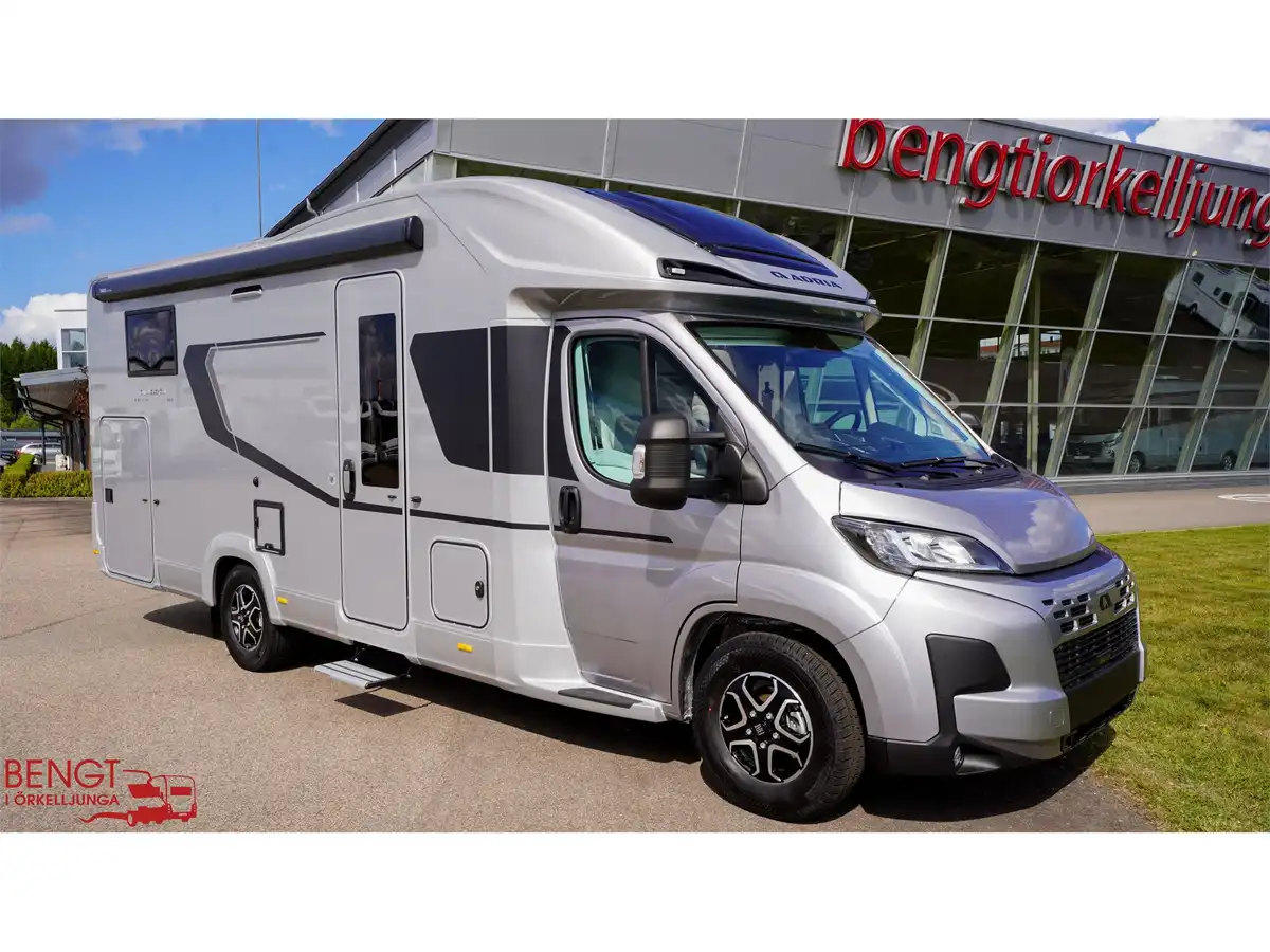 Adria MATRIX SUPREME 670 SL — Halvintegrerad