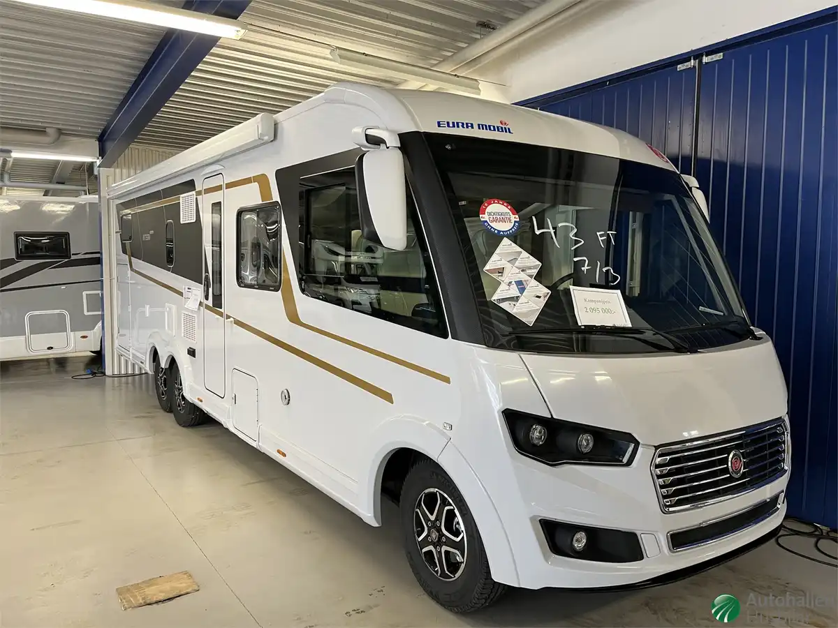 Eura Mobil Integra 890 EB — Helintegrerad