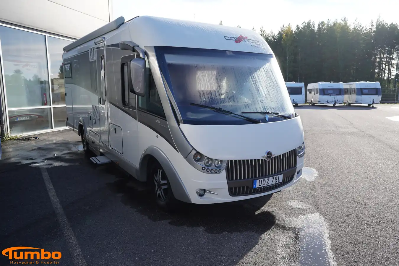 Carthago - CHIC C.LINE I 4.9 LE/L — Helintegrerad