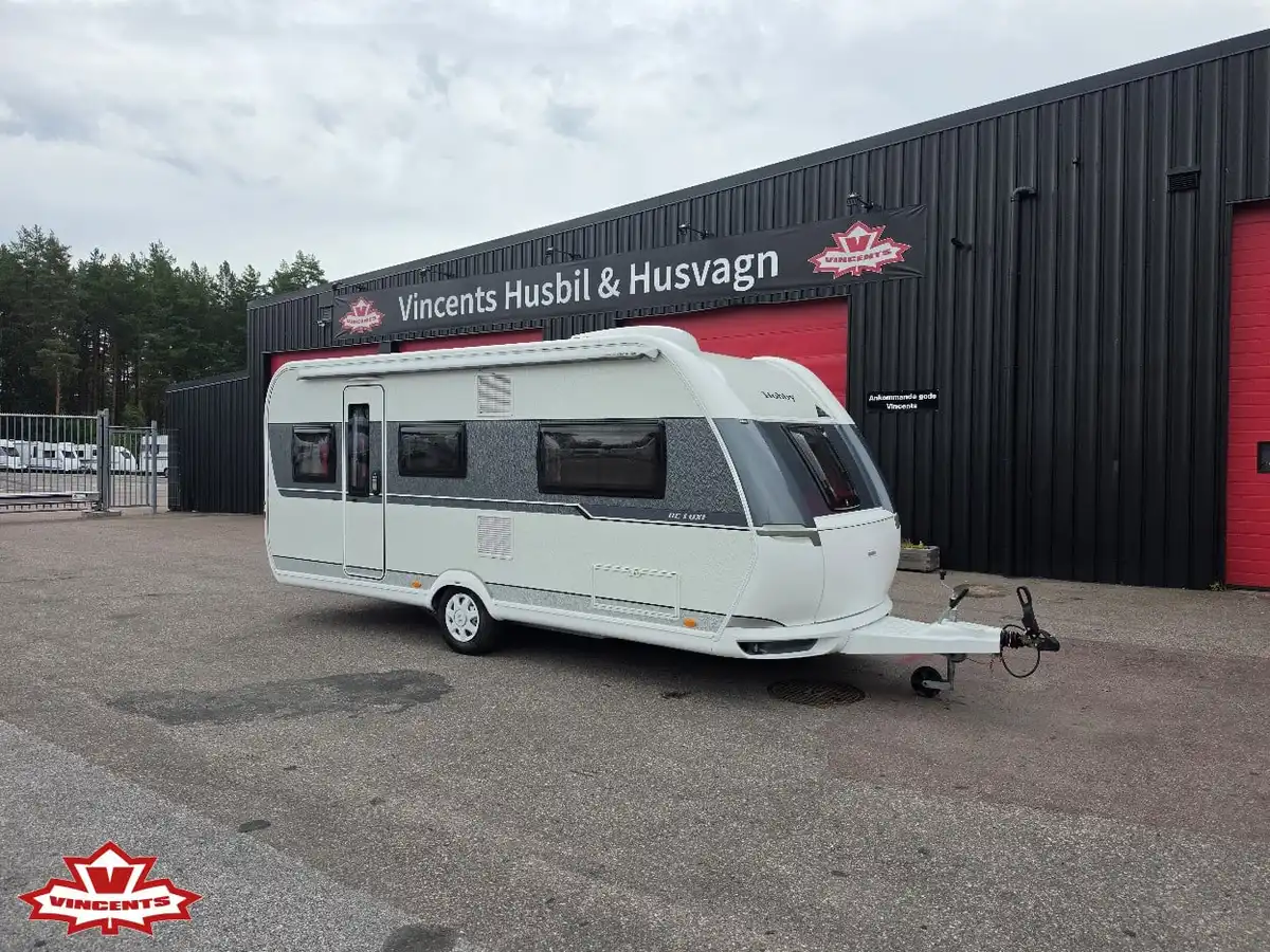 Hobby-HOBBY 495 UL DE LUXE *Mover * AC *Cityvatten-(2019) — Dubbel långbädd