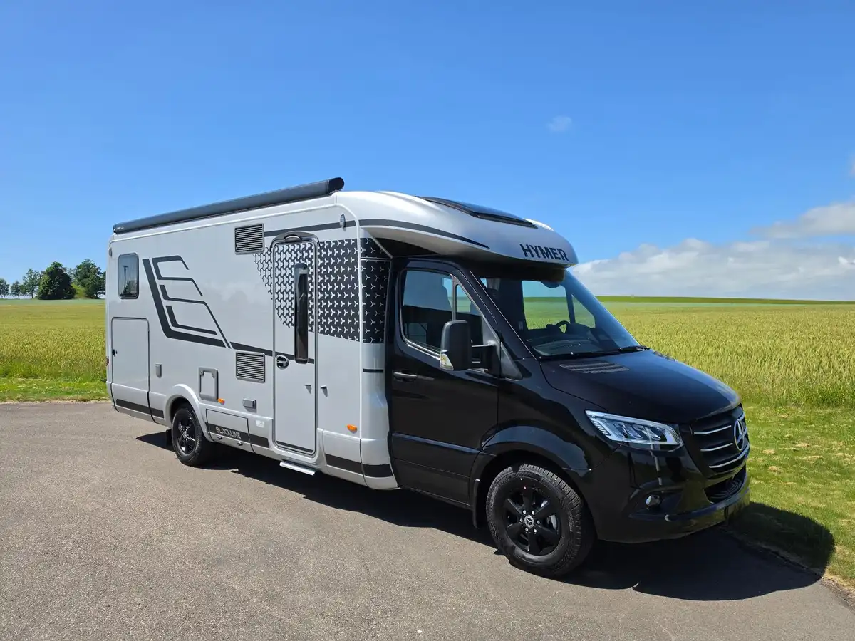 HYMER MasterLine T 780 BlackLine — Halvintegrerad