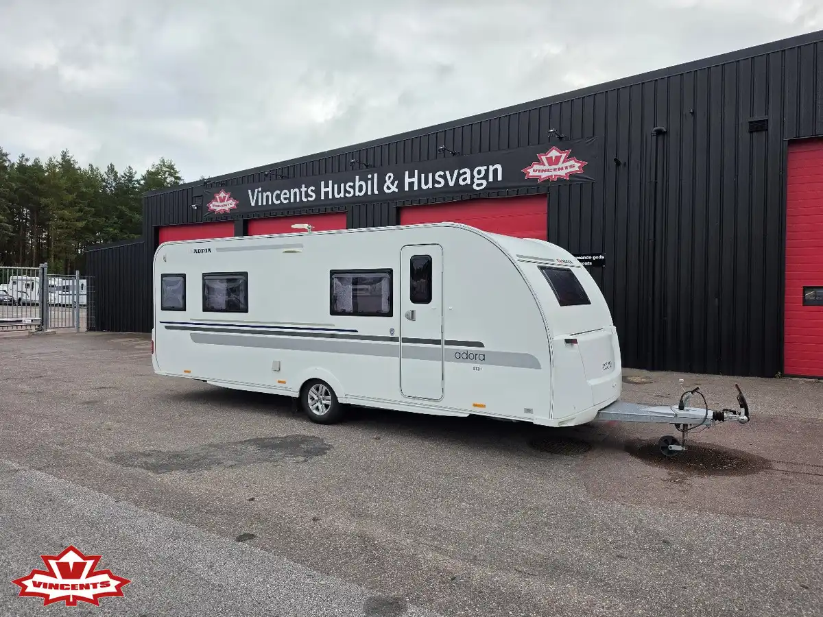 Adria-ADORA 613 HT *Långbäddar *ALDE *El-golvvärme-(2014) — Husvagn