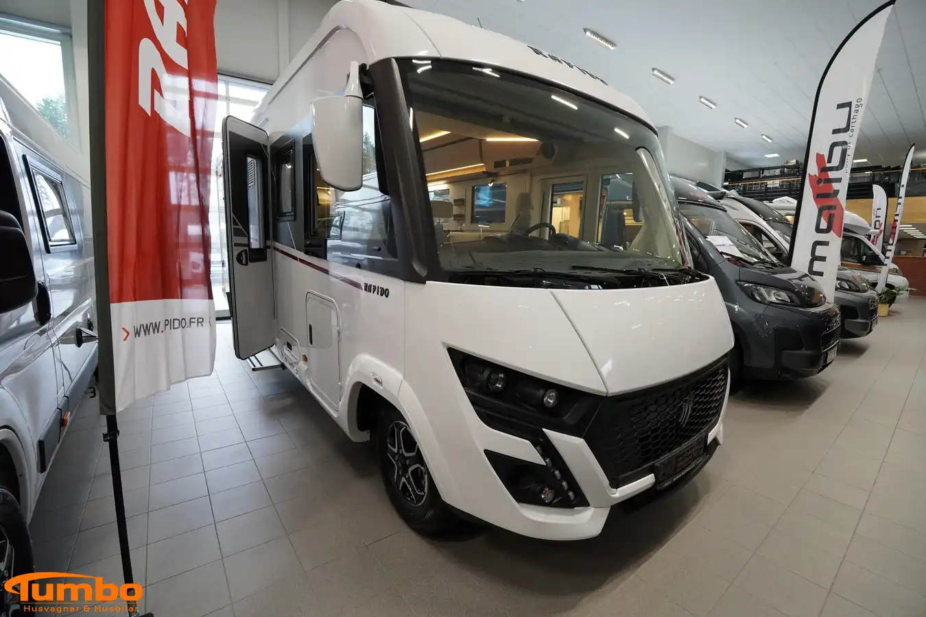 Rapido - 8066 dF 180hk Automat 4400kg Alde — Helintegrerad