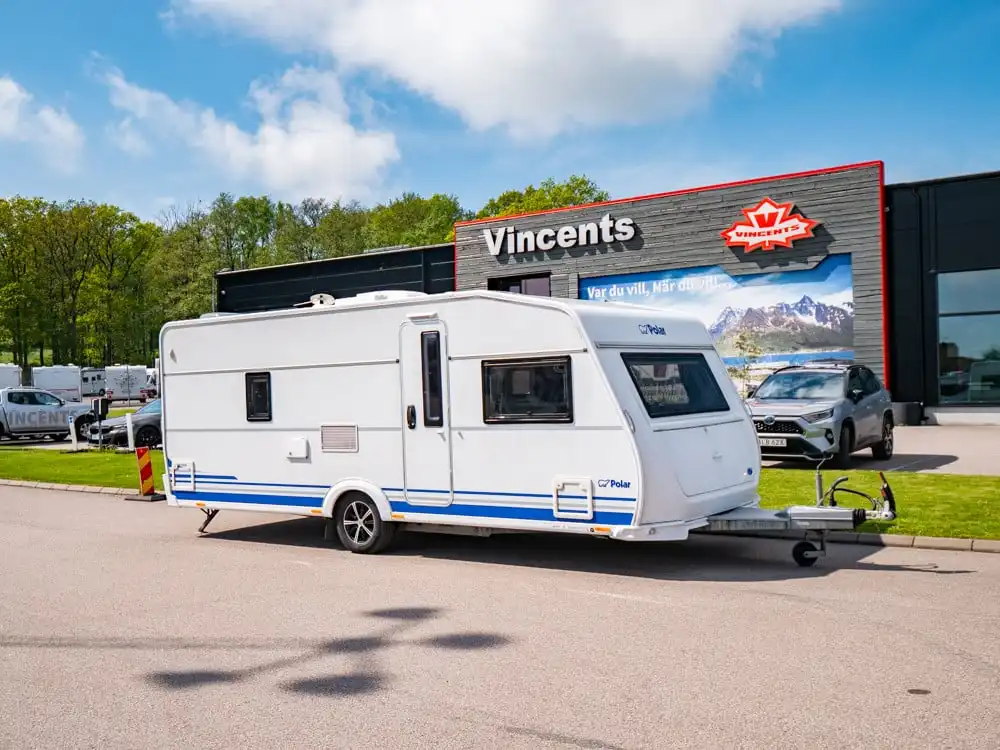 Polar-590 CTH *Dubbelbädd *AC *ALDE-(2018) — Husvagn