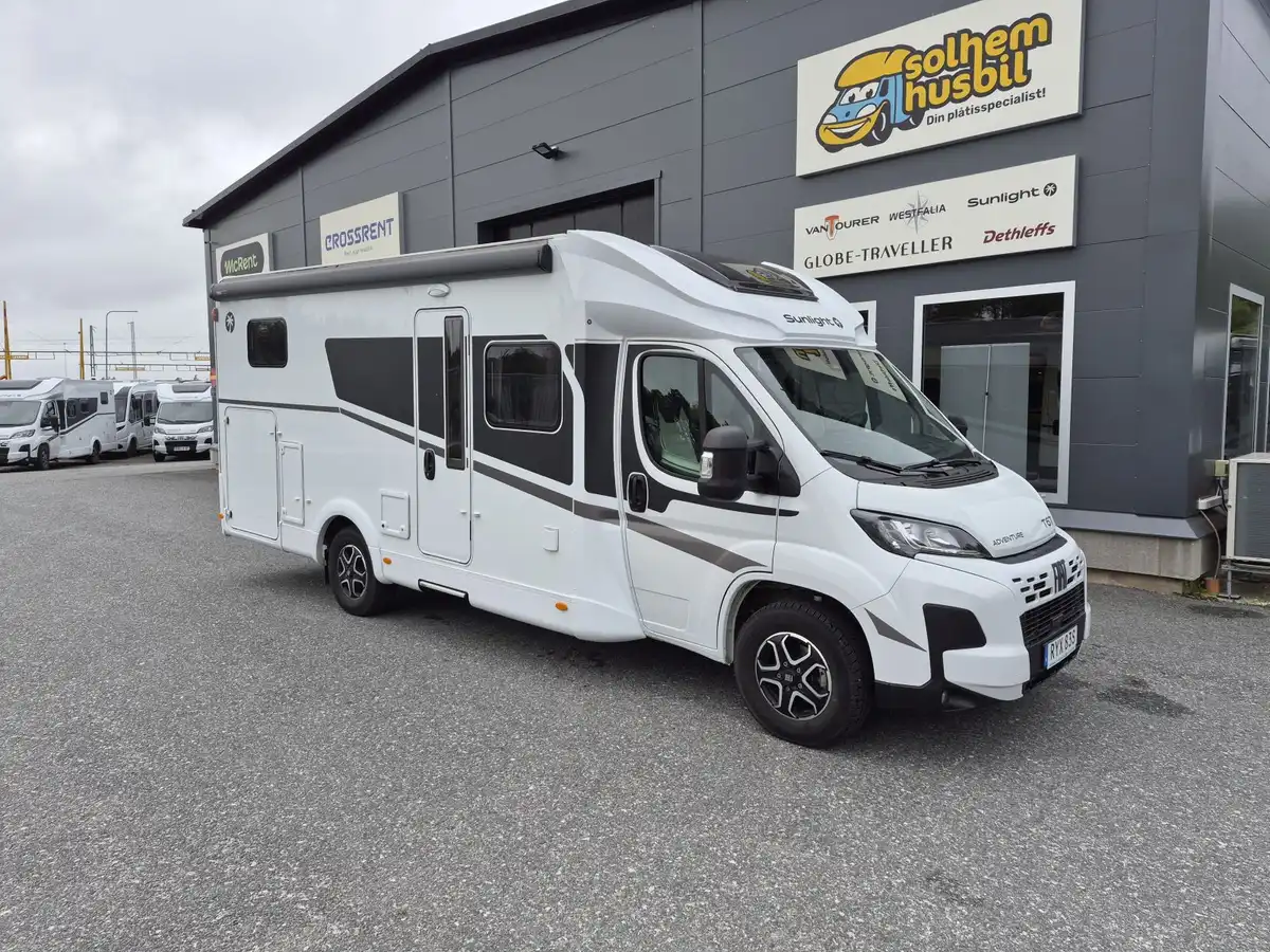 Sunlight T67 Adventure — Halvintegrerad