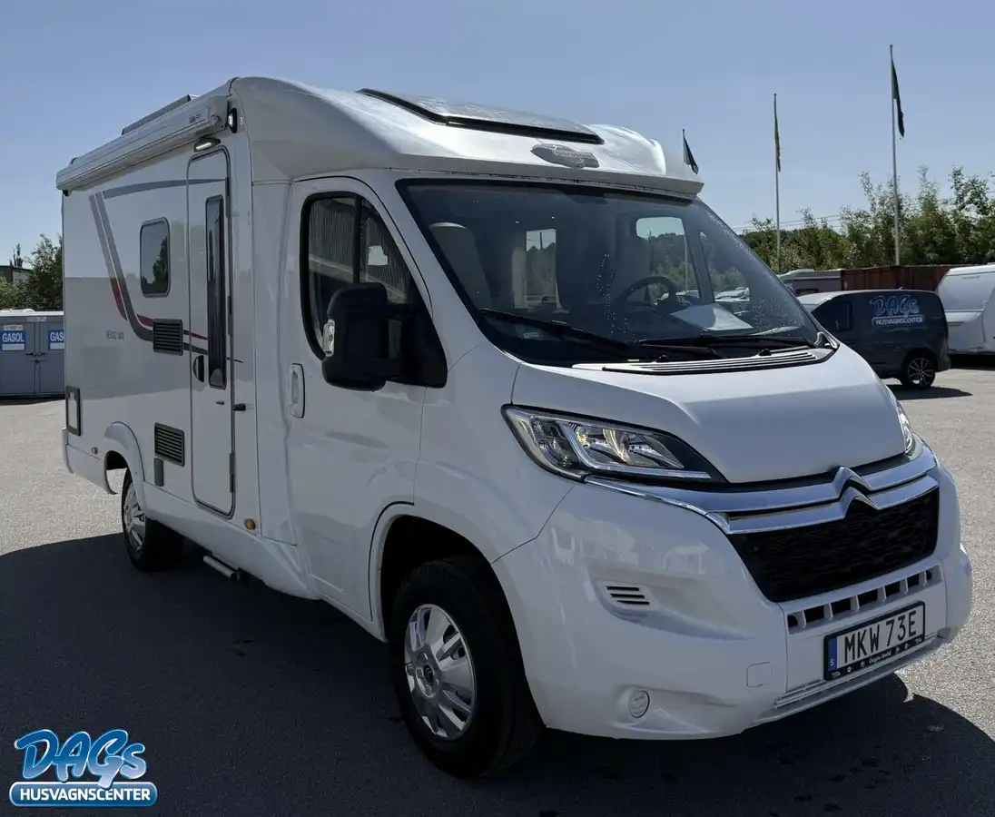 Bürstner Nexxo Van T 569 — Halvintegrerad