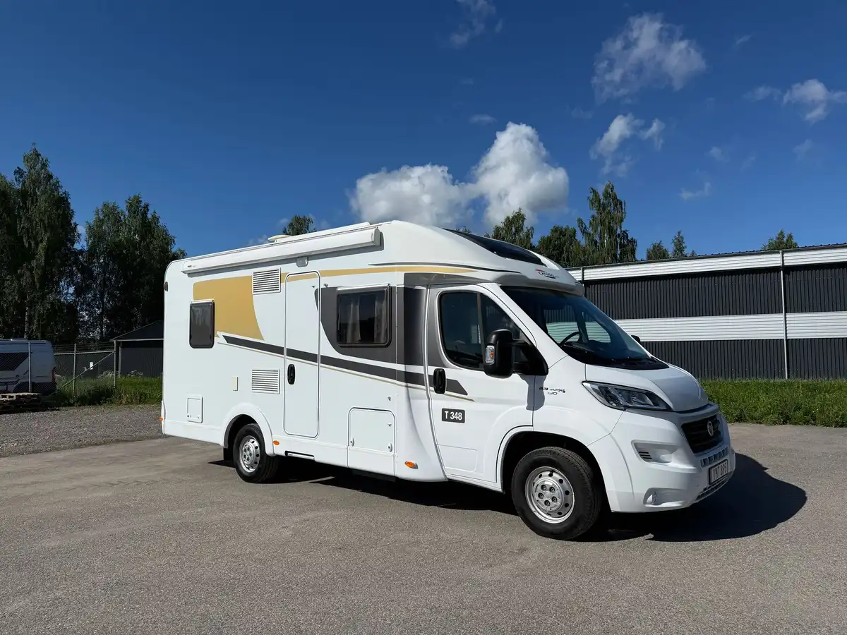 Carado T 348 — Halvintegrerad
