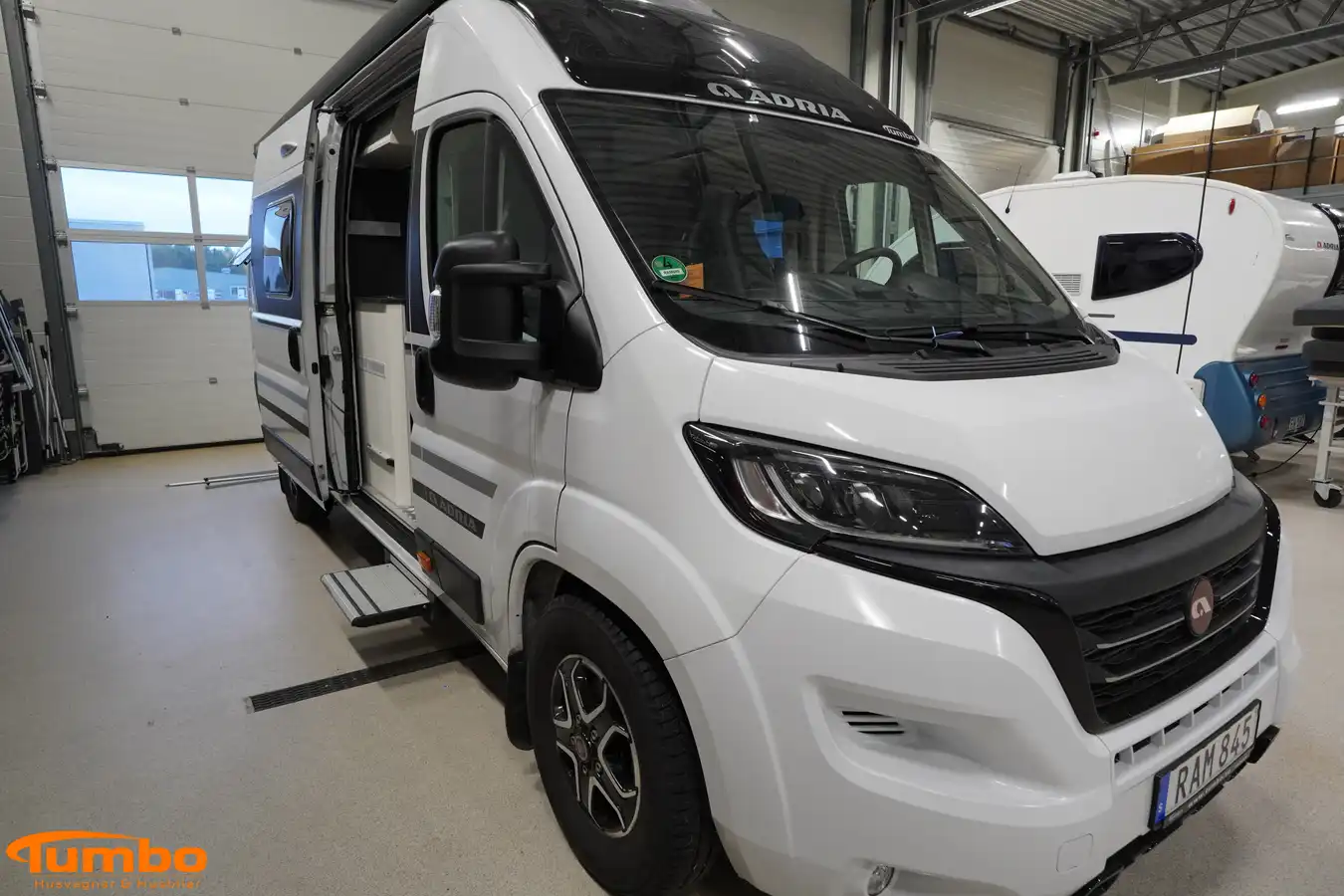 Adria - TWIN 640SLB, Alde, 2xAC — Plåtis