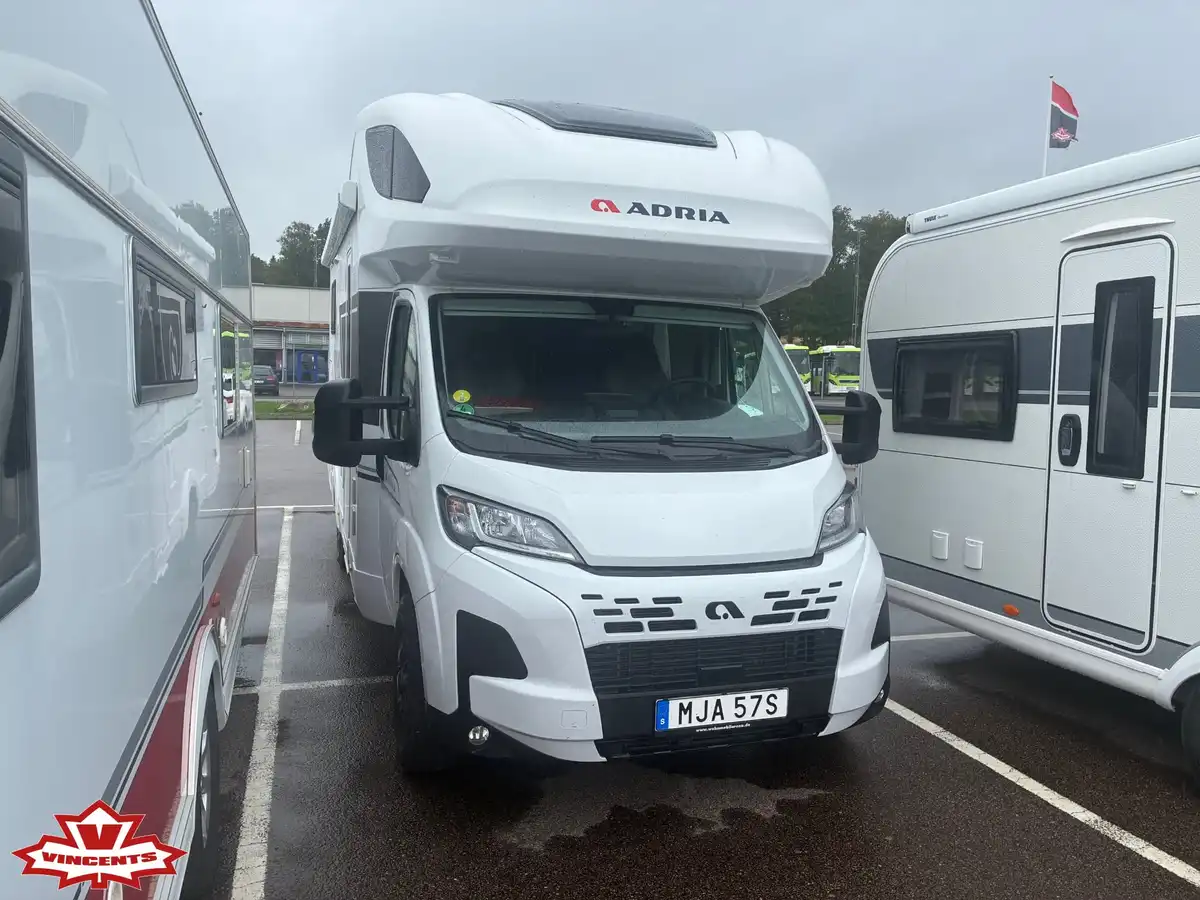 Adria-CORAL XL 660 SL *Långbäddar *KOMMANDE-(2025) — Halvintegrerad