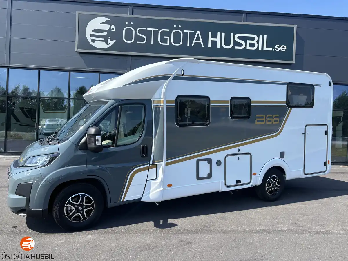Bürstner B66 TD 690 Finns i lager för snabb leverans — Halvintegrerad
