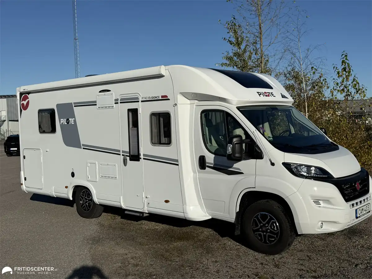Pilote P740FC — Halvintegrerad