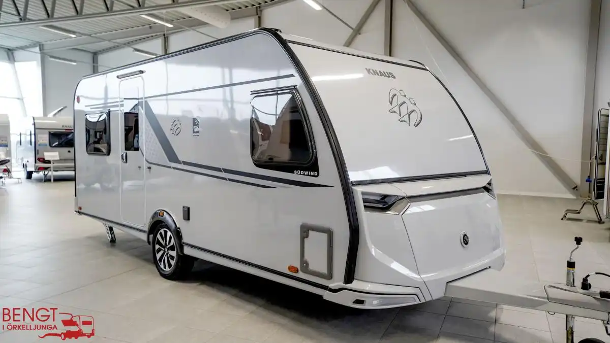 Knaus SÜDWIND BLACK SELECTION 500 FU — Dubbelsäng