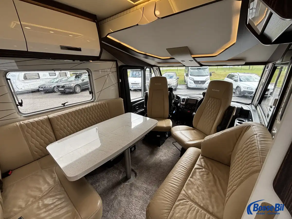 Bürstner Elegance i 920 G — Helintegrerad