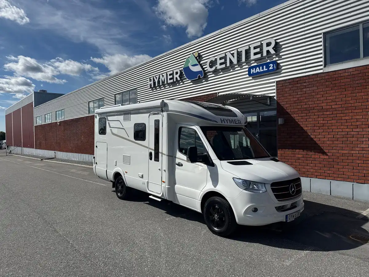 HYMER B-MC T 580 — Halvintegrerad