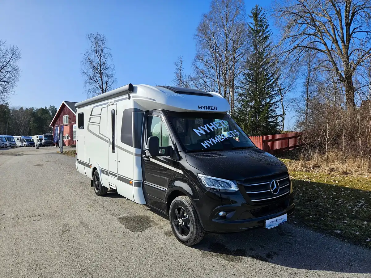 HYMER GT-S 685 — Halvintegrerad