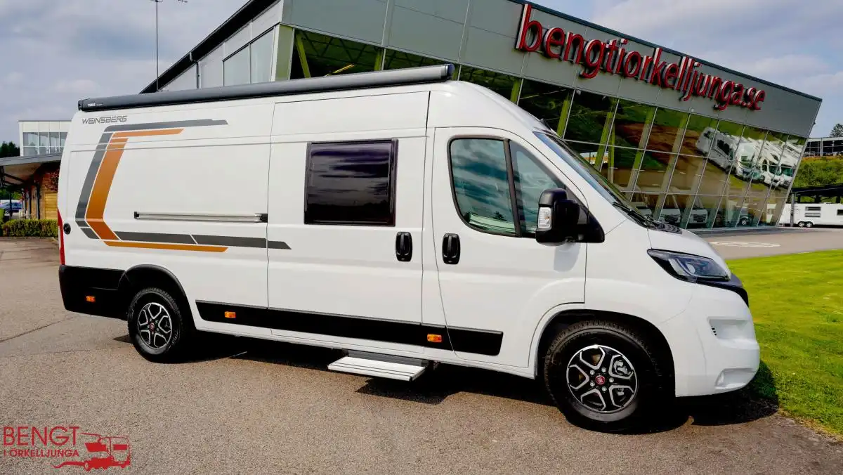 Weinsberg CaraBus 630 ME — Plåtis