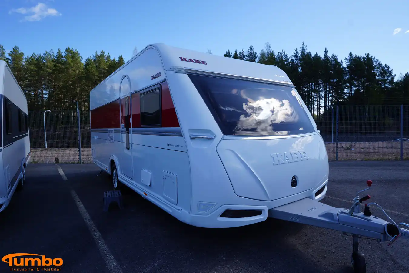 KABE - ROYAL 560 XL KS Solcell Lithiumbatteri — Husvagn