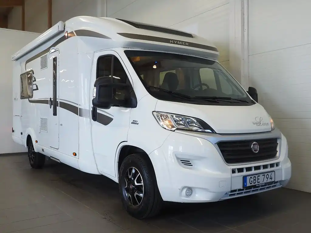 Hymer T 668 CL Bianco Line — Halvintegrerad