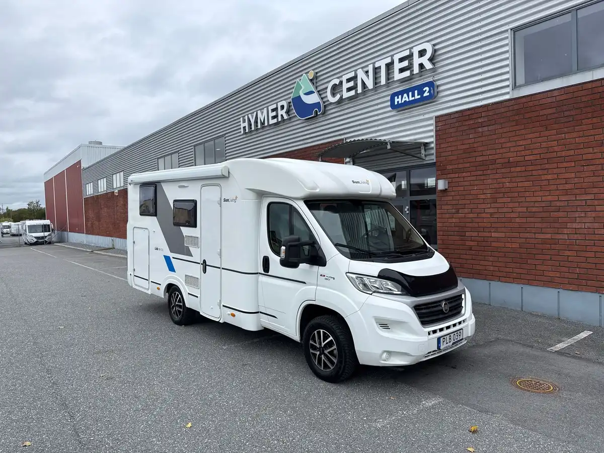 Sun Living LIDO S 42 SL — Halvintegrerad