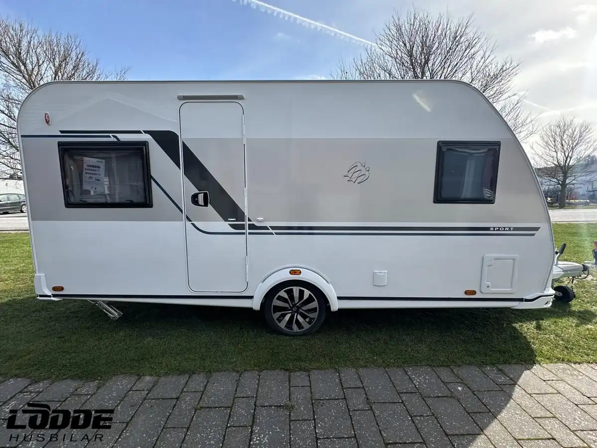 Knaus Sport 450 FU — Husvagn