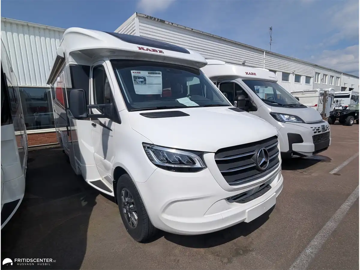 KABE Travel Master NOVUM 750 LGB — Halvintegrerad med taksäng