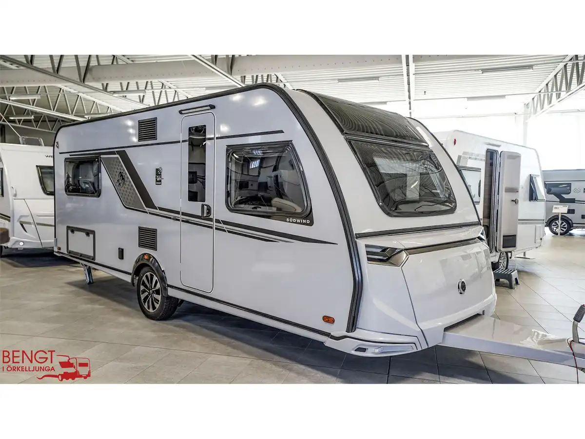 Knaus SÜDWIND BLACK SELECTION 580 UF — Dubbelsäng