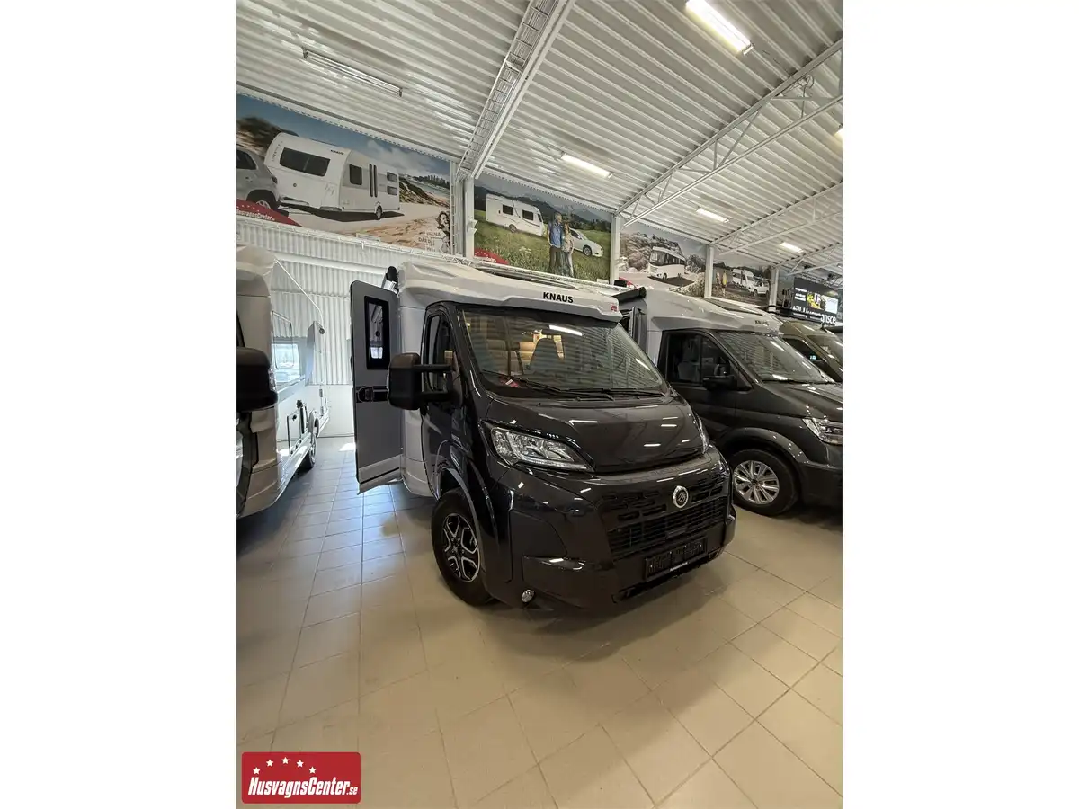 Knaus Live TI 650 MEG Black Selection Höga — Halvintegrerad