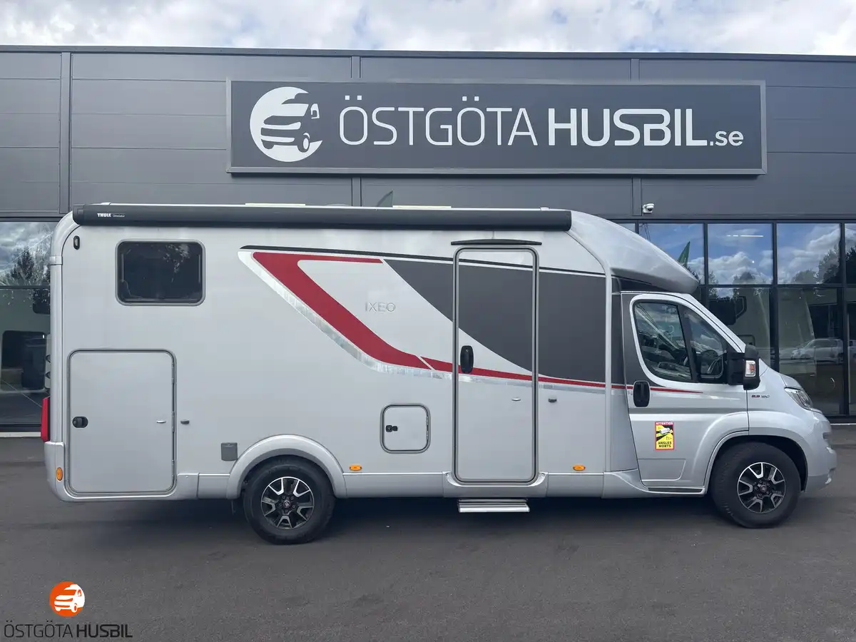 Bürstner IXEO 690 — Halvintegrerad