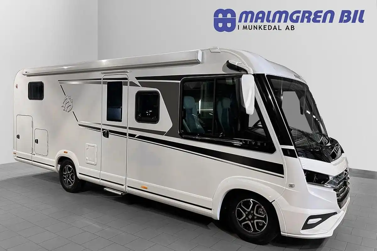 Knaus L!VE I 700 MEG — Helintegrerad