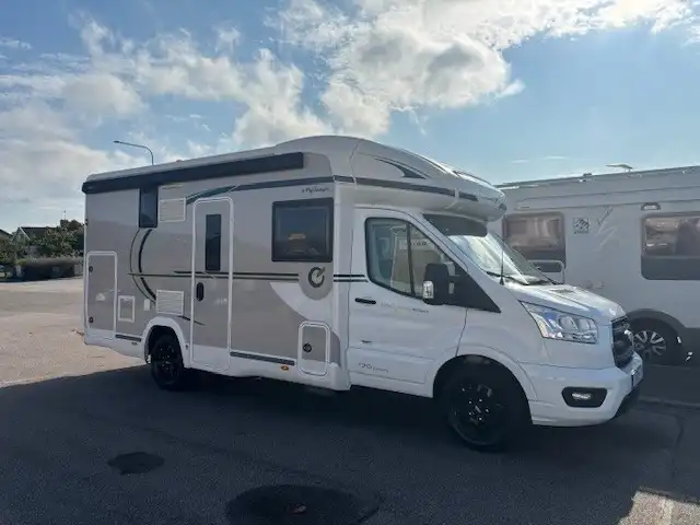 Chausson 640 TITANIUM ULTIMATE — Halvintegrerad
