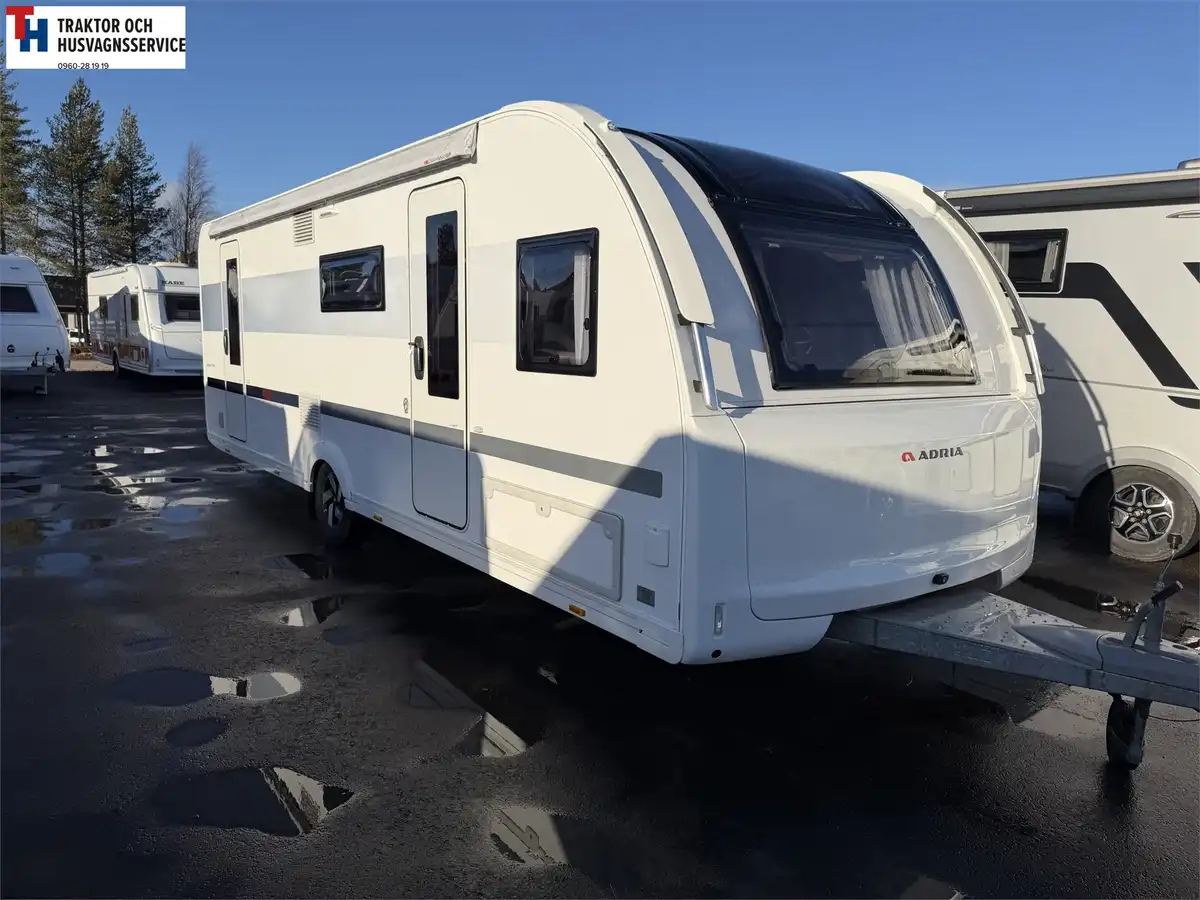 Adria ADORA 673 PK Barnkammarvagn i mycket fint skick -21 — Husvagn