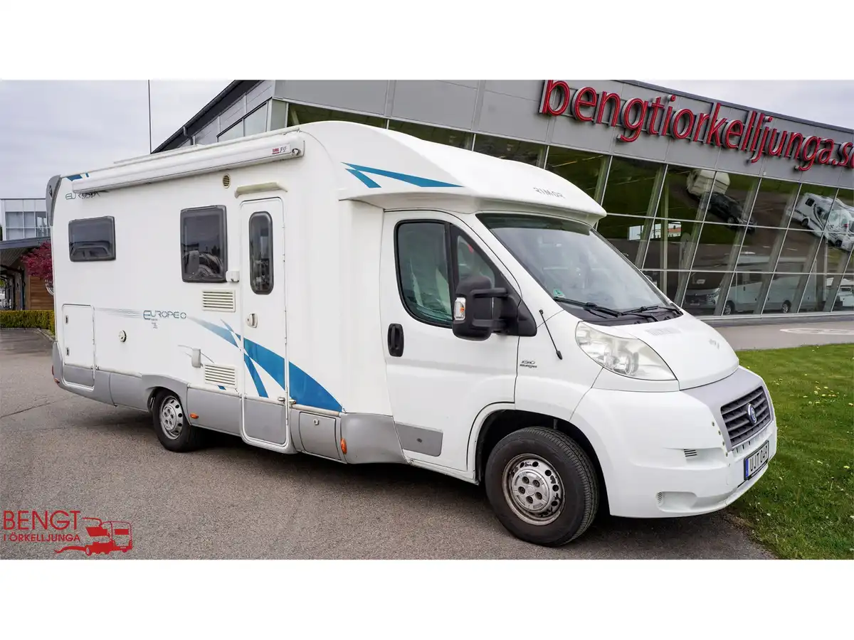 Rimor Europeo 95 — Halvintegrerad