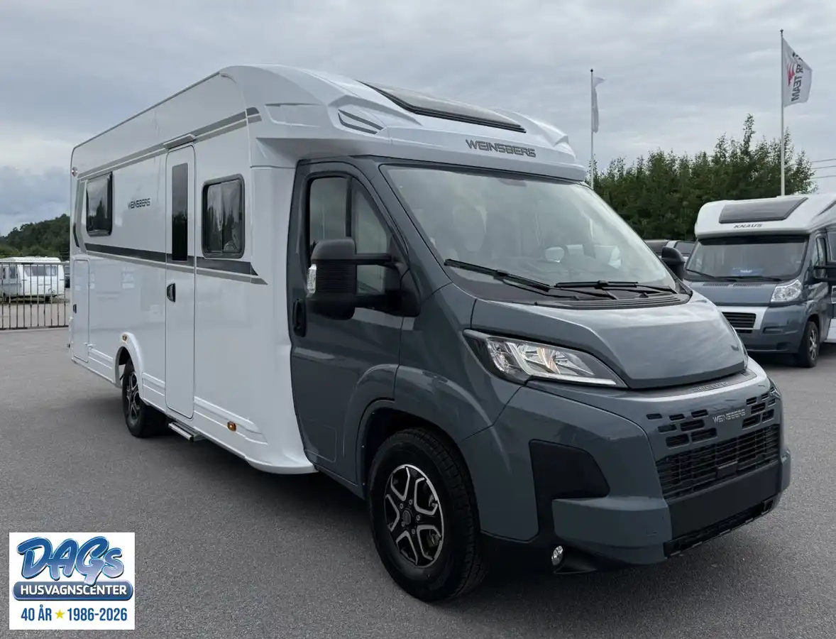 Weinsberg CaraSuite 700 DX — Halvintegrerad