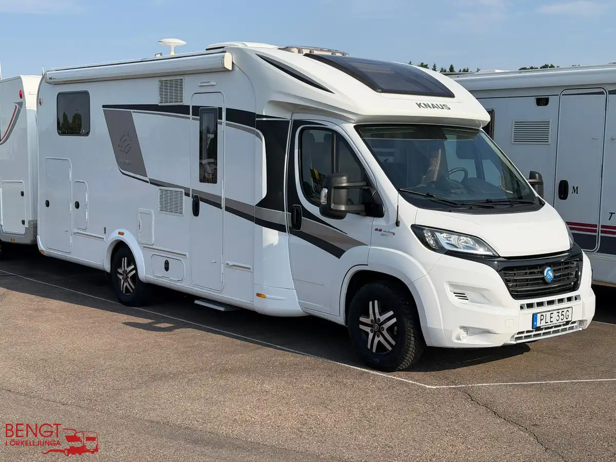 Knaus Sun Ti 700 MEG Platinum Selection — Halvintegrerad