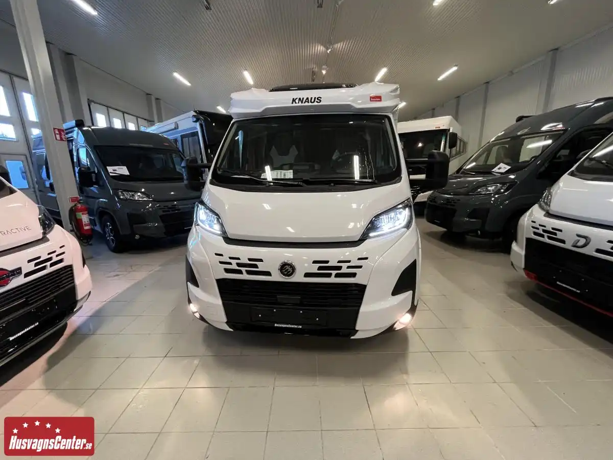 Knaus L!VE TI PLATINUM SELECTION 700 MEG — Halvintegrerad