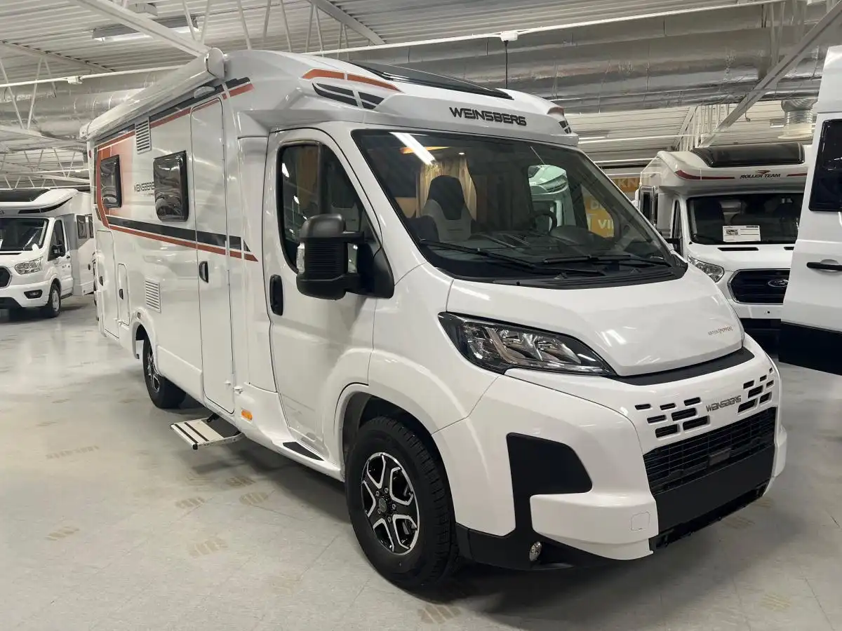 Weinsberg CaraCompact EDITION [PEPPER] 600 MEG — Halvintegrerad