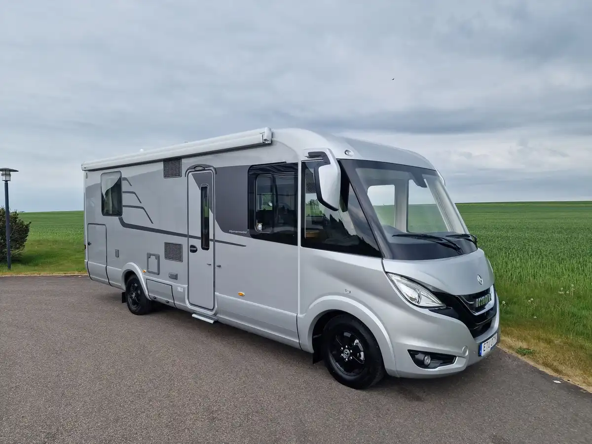 HYMER Masterline I 790 — Helintegrerad
