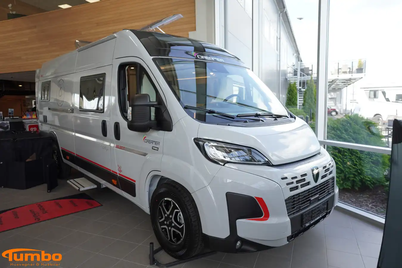 Dreamer - D62 SELECT Dubbelbädd 140hk Automat 4250kg Dieselpanna — Plåtis