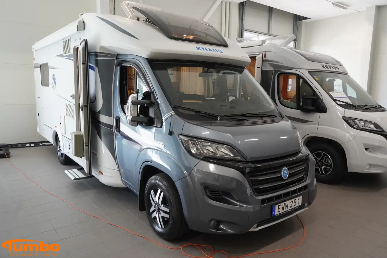 Knaus - Sun ti 700 — Halvintegrerad