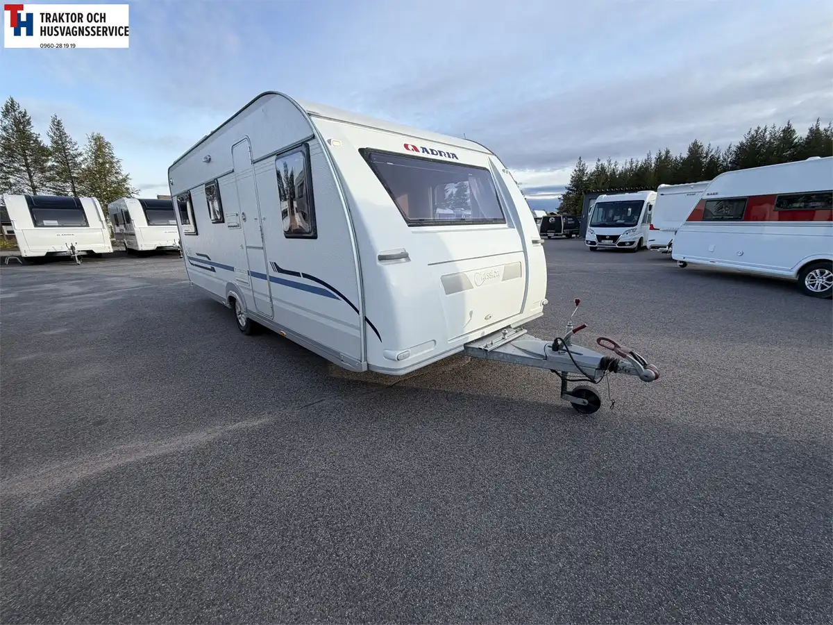 Adria CLASSICA 563 UK Barnkammarvagn -09 — Våningssäng