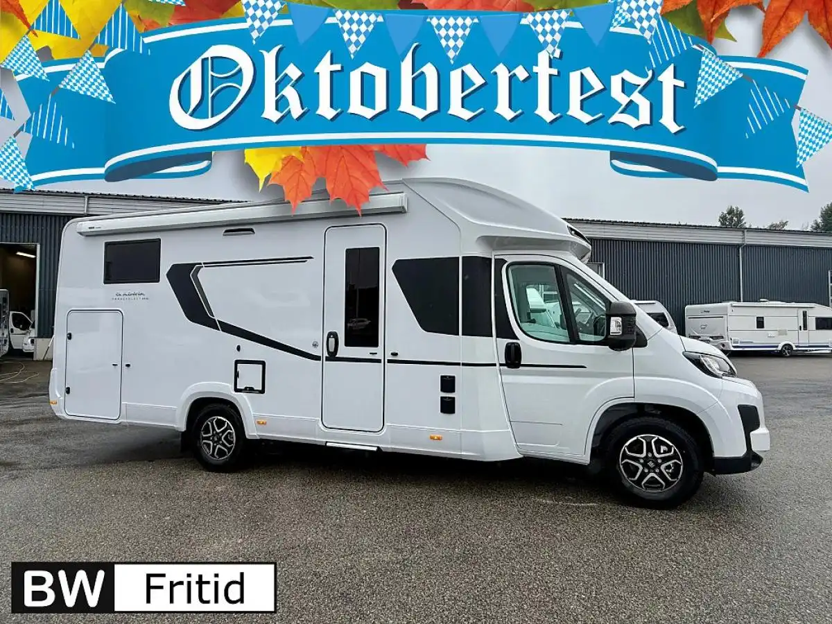 Adria Coral Select 670 SL — Halvintegrerad