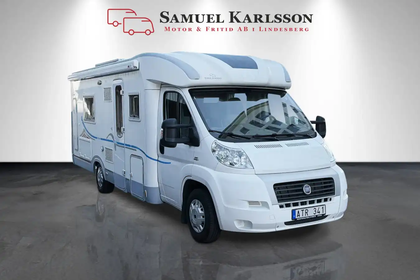 Adria Coral S 680 ST 2.3L — Halvintegrerad