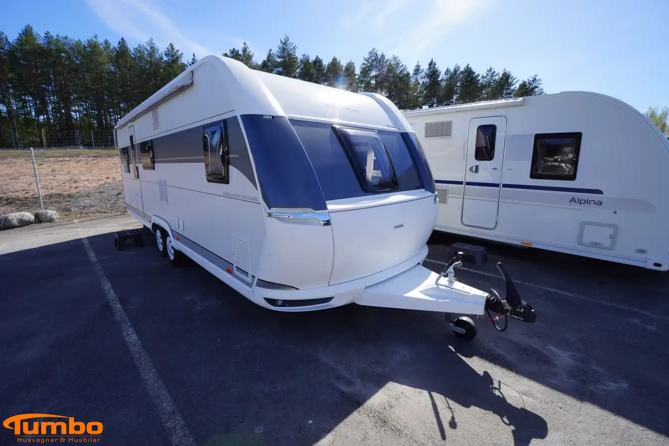 Hobby - 650 KMFE Alde AC Ugn — Husvagn