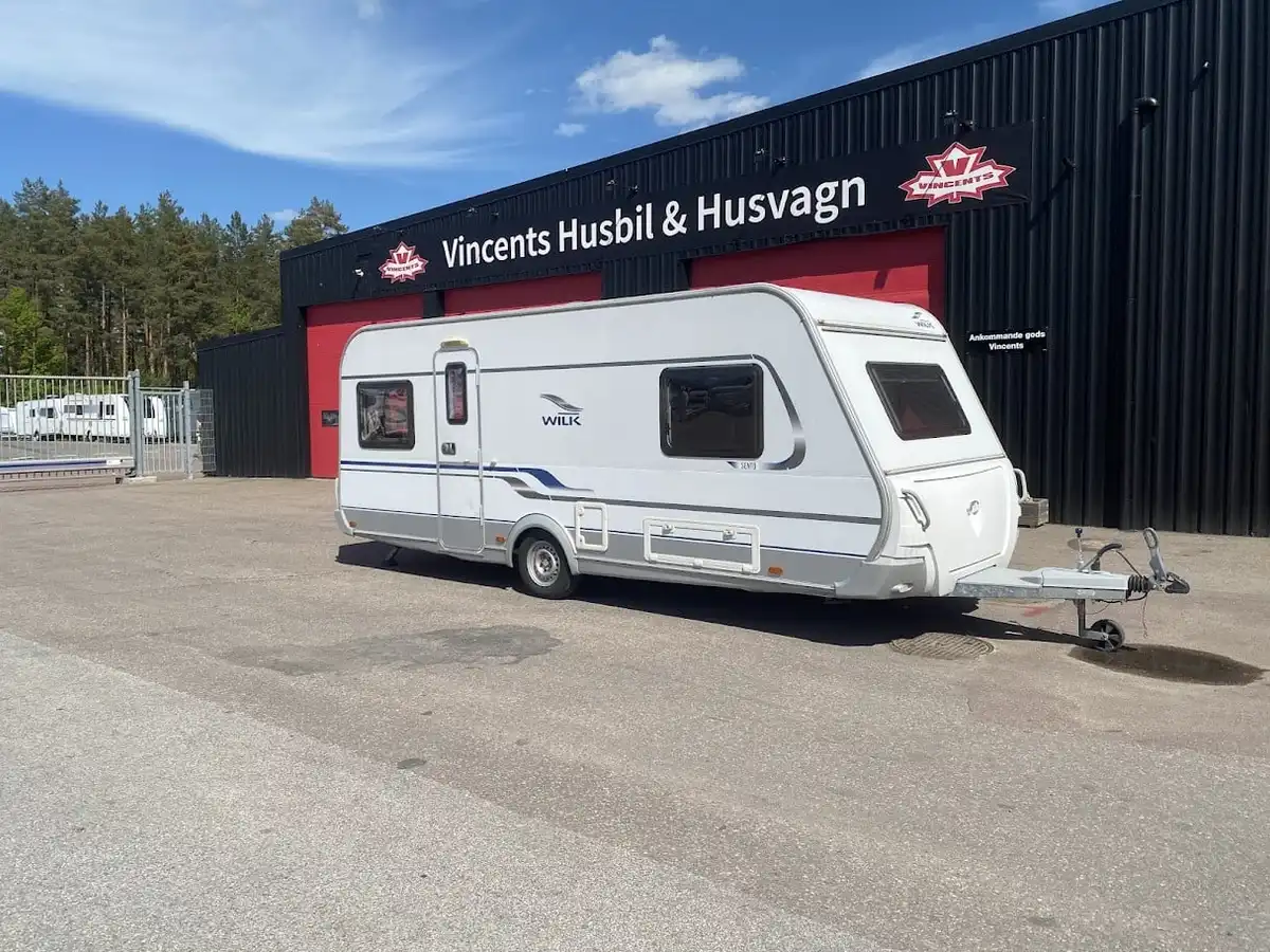 Wilk-W42 *Långbäddar *Förtält-(2011) — Husvagn