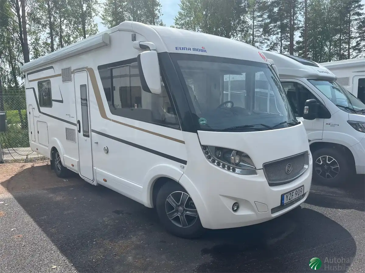 Eura Mobil IL 730 EB — Helintegrerad