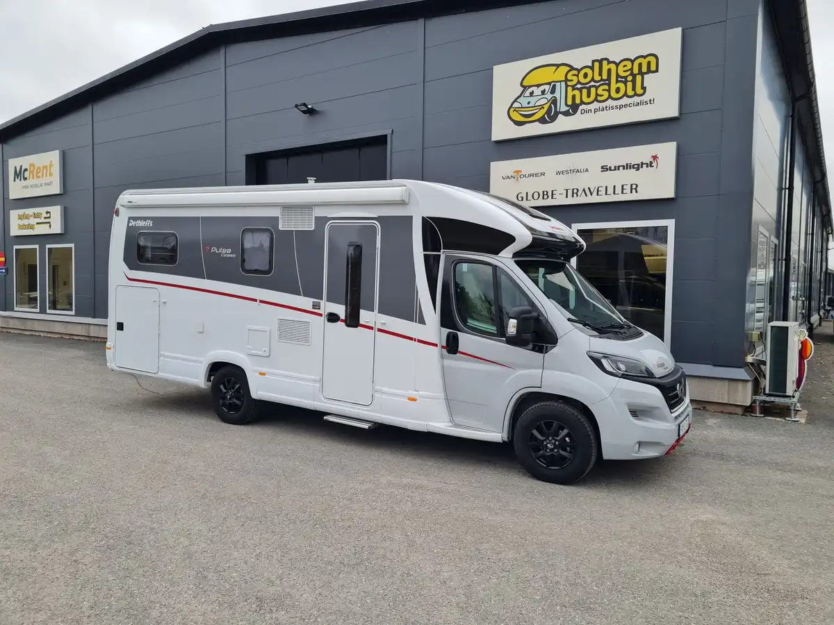 Dethleffs Pulse Classic T7051 EB — Halvintegrerad