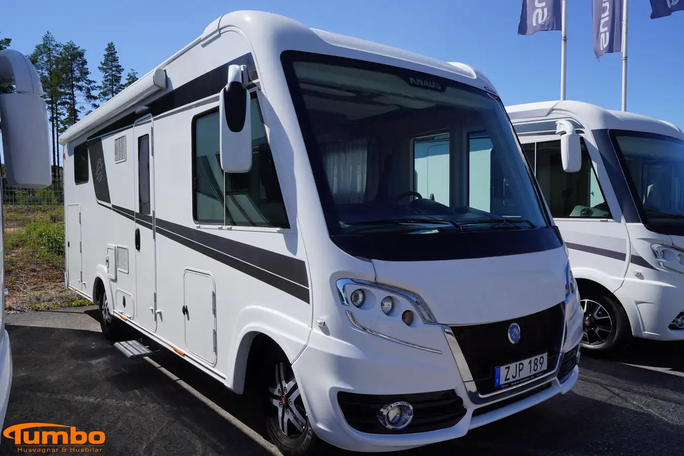 Knaus - Sky I 700 LX — Helintegrerad